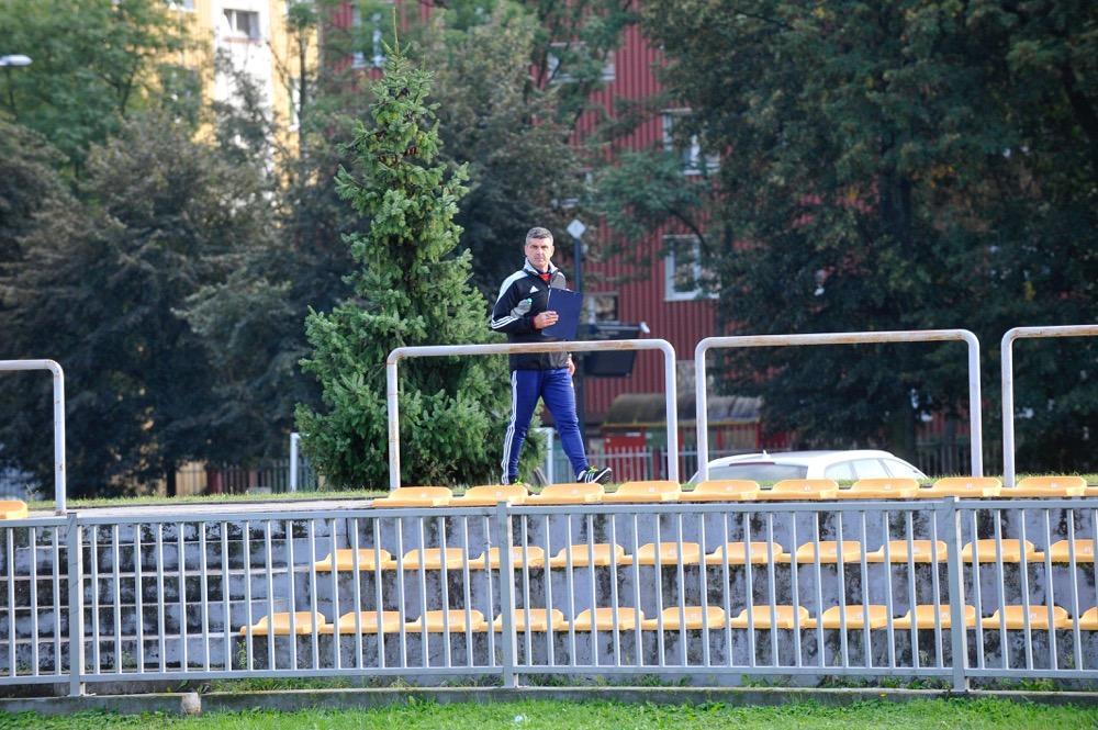 Trener Adam Fedoruk na pierwszych zajęciach Karpat Krosno po przerwie zimowej miał do dyspozycji tylko 8 zawodników.