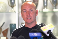 Adam Majewski: Nie zamierzamy rozdawać prezentów