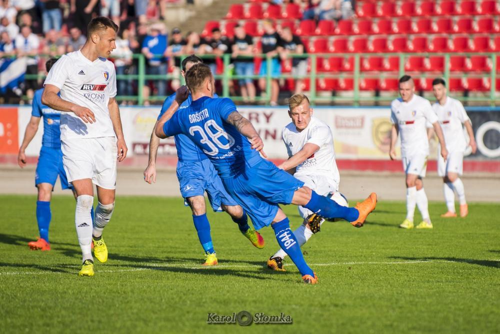 Adrian Buszta przenosi się z Karpat Krosno do Polonii Przemyśl. (fot. Karol Słomka / archiwum)