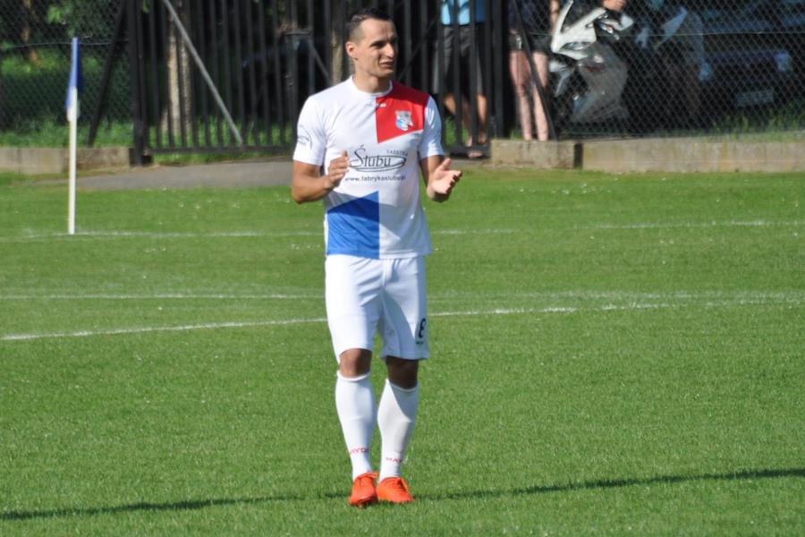 Adrian Szyszka (na zdjęciu) w przyszłym sezonie będzie zawodnikiem Rzemieślnika Pilzno (fot. Tomasz Ciombor).