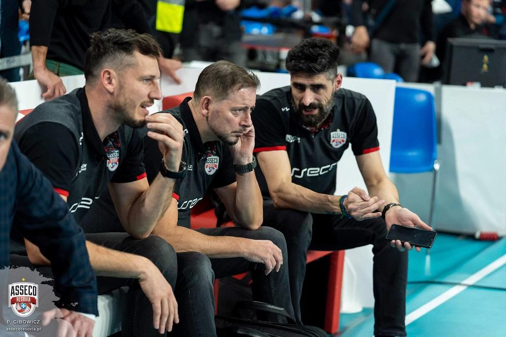 Alberto Giuliani nie był zadowolony po meczu z LUK Lublin. (fot. P.Cibowicz)