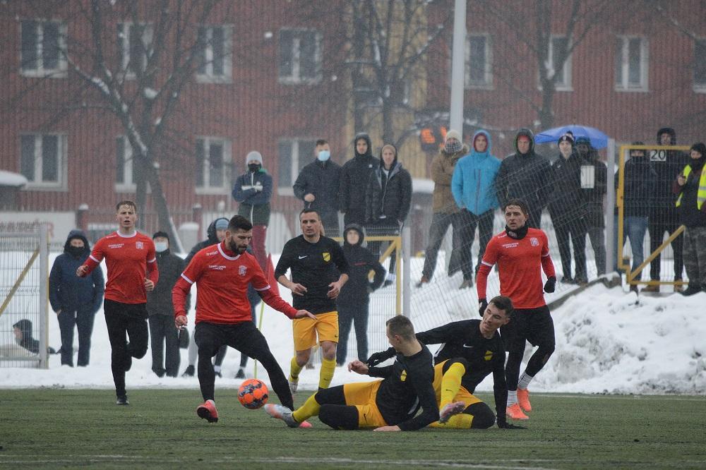 Mecz Fortuna 1 ligi pomiędzy Apklan Resovią a Puszcza Niepołomice odbędzie się na boisku ze sztuczną nawierzchnią w Rzeszowie (fot. Resovia)