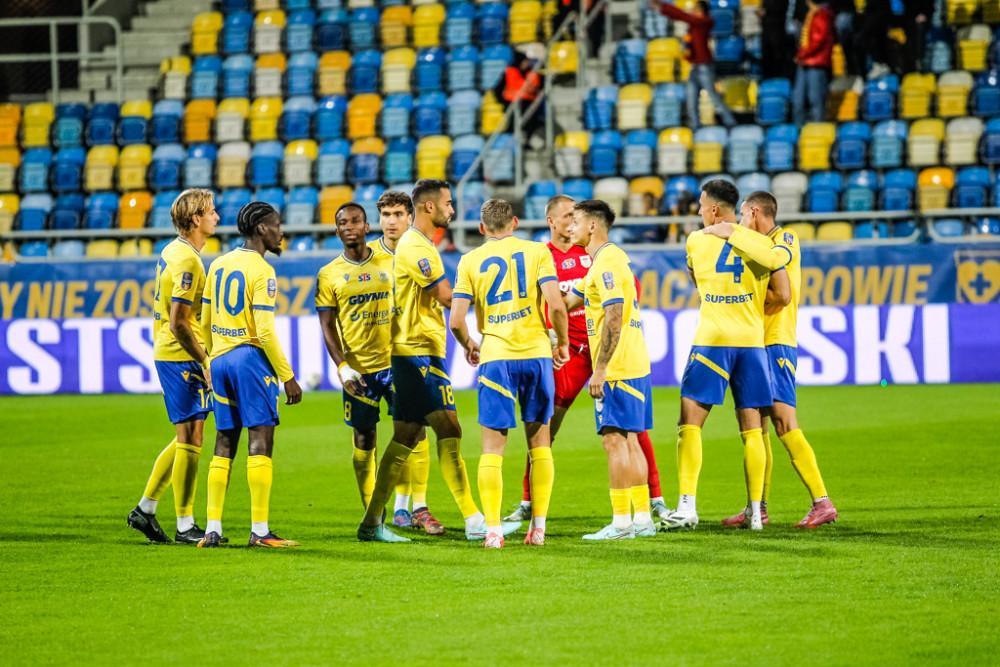 Transmisja meczu Arka Gdynia - Widzew Łódź, 15.03.2026 (fot. archiwum)