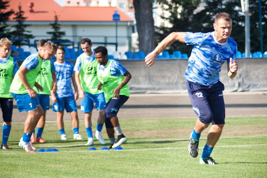 Arkadiusz Baran na zdjęciu z prawej (fot. stalrzeszow.pl)