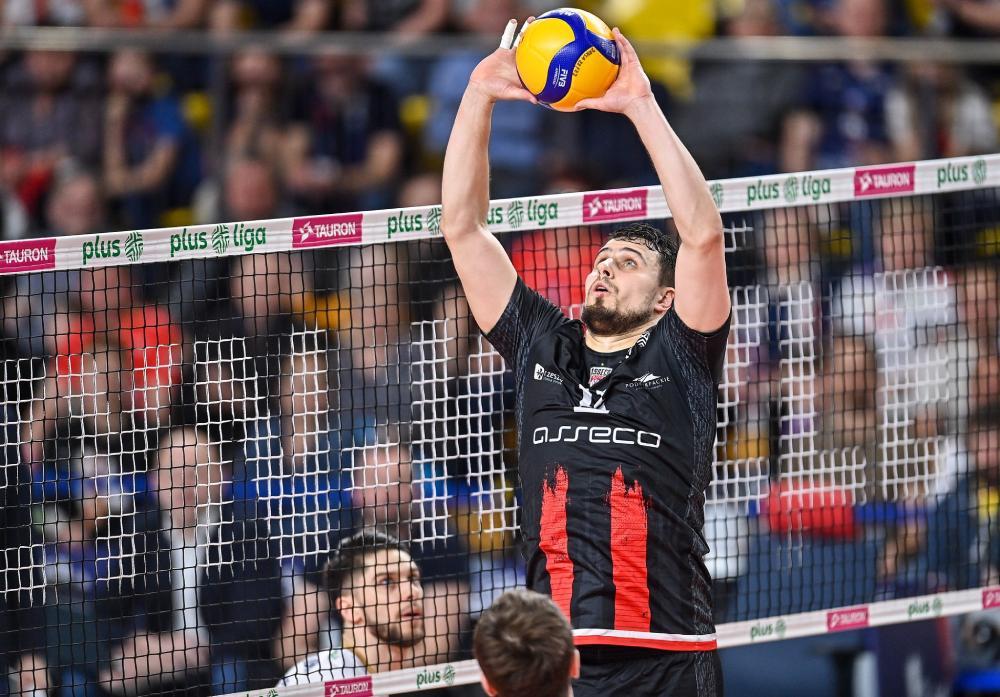 )Na zdjęciu Fabian Drzyzga (fot. Asseco Resovia / archiwum)