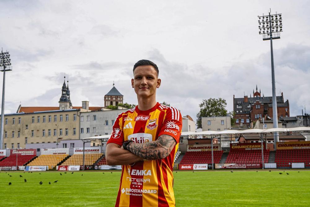 Bartłomiej Eizenchart nowym piłkarzem Chojniczanki Chojnice (fot. Chojniczanka Chojnice)