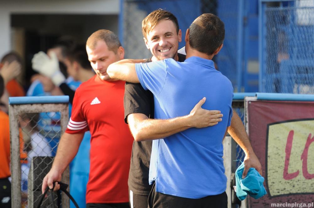 Bartosz Madeja na zdjęciu w czarnej koszulce (fot. Marcin Pirga)