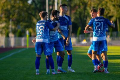 W pojedynku beniaminków lepsi Błękitni