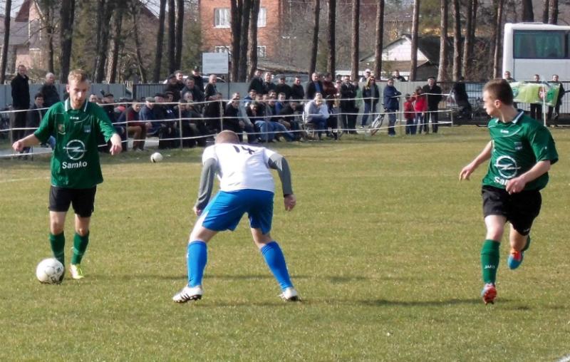 Bukowa Jastkowice (zielone koszulki) odniosła w Jaśle pewne zwycięstwo.