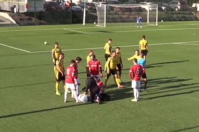 Czerwona kartka Bartosza Bisia po meczu z Wisłą II Krakó podtrzymana (fot. Wisła Kraków/youtube)