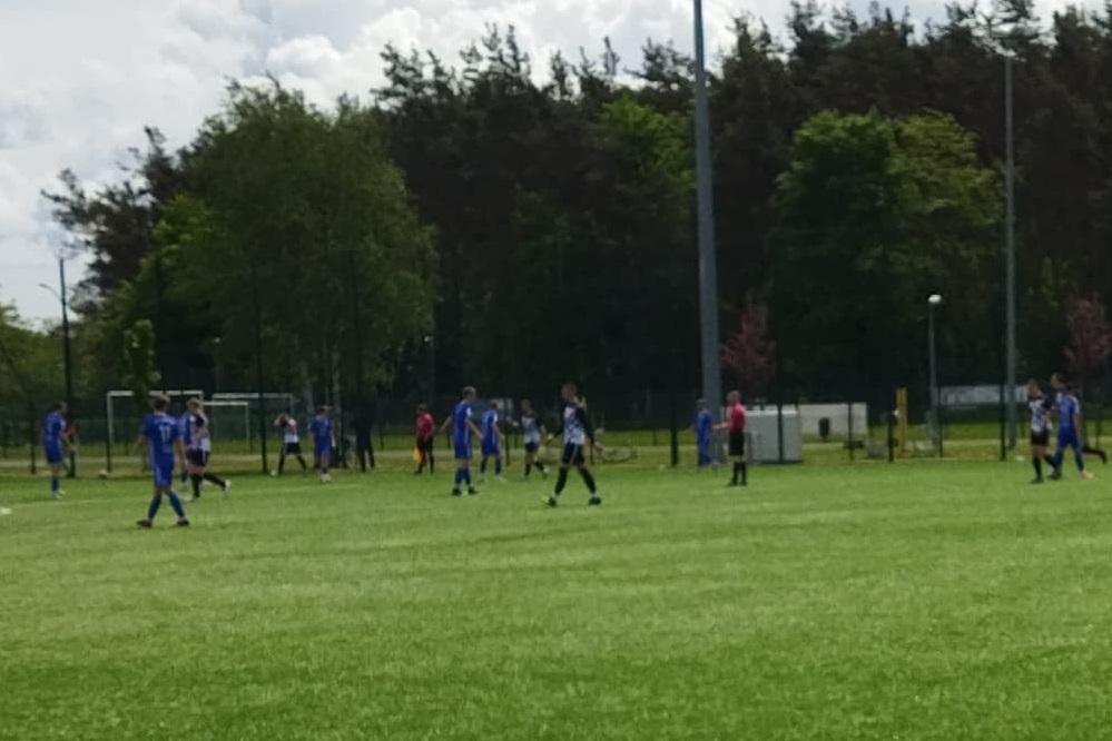 Stal II Mielec pokonała Czarnych Jasło 1-0. (fot. Wojtek Sepioł)