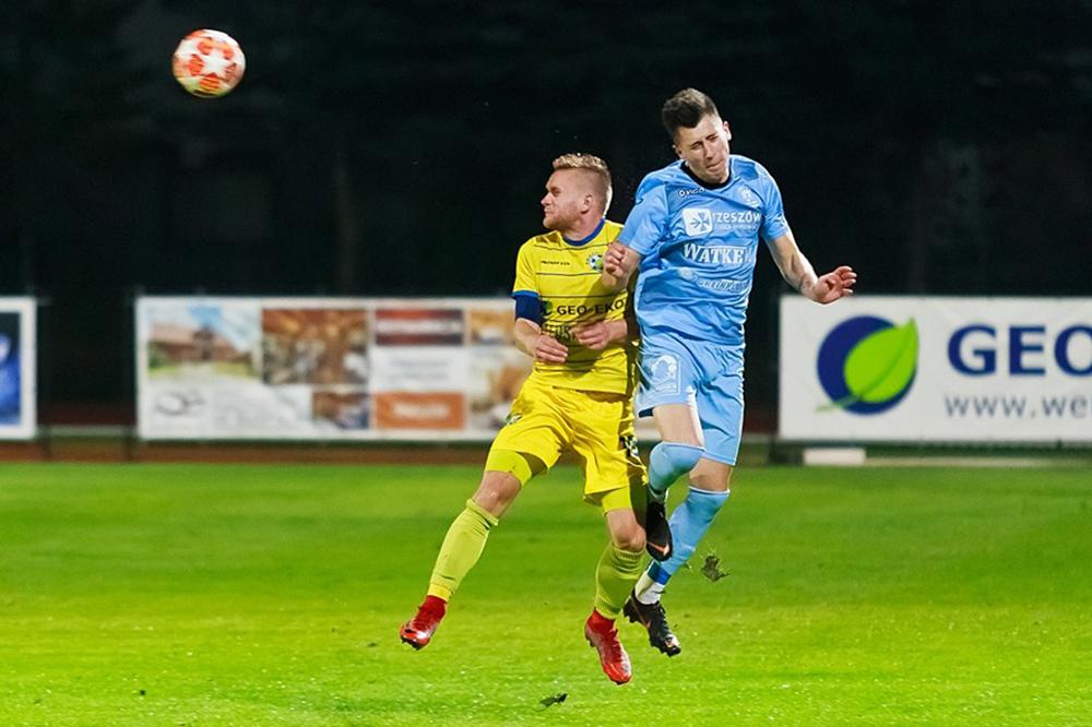 Damian Baran (na zdjęciu z lewej) odchodzi ze Startu Rymanów (fot. Tomasz Sowa / archiwum)