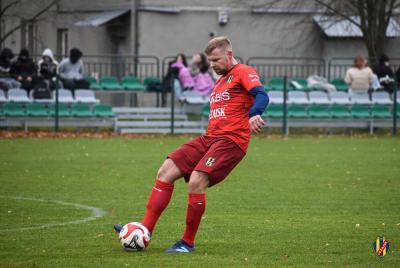 Doświadczony obrońca wzmocni czwartoligowca