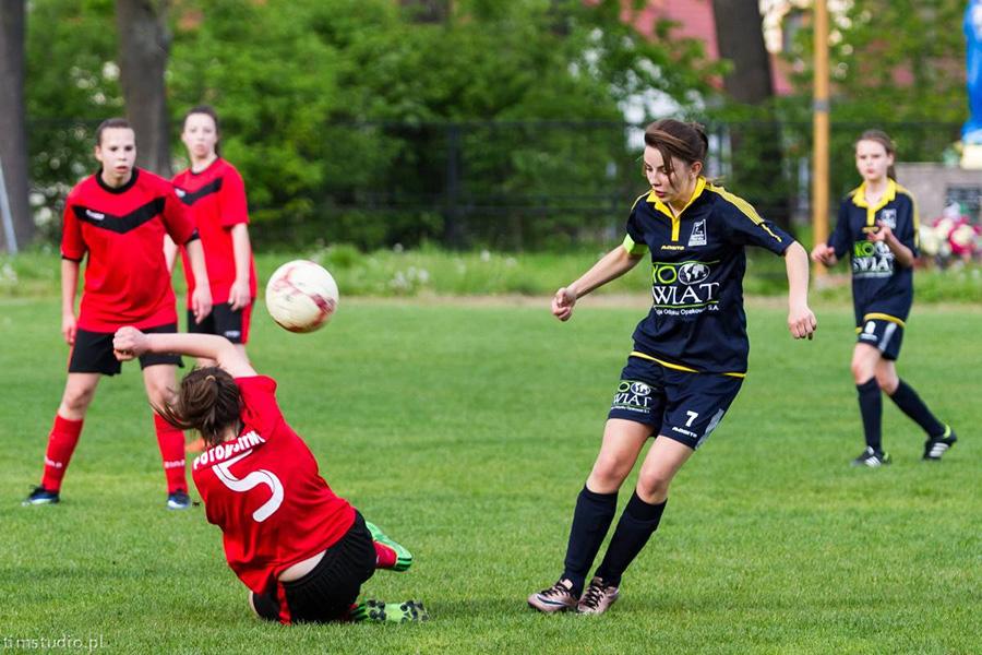 DAP Dębica w granatowych strojach (fot. timstudio.pl)