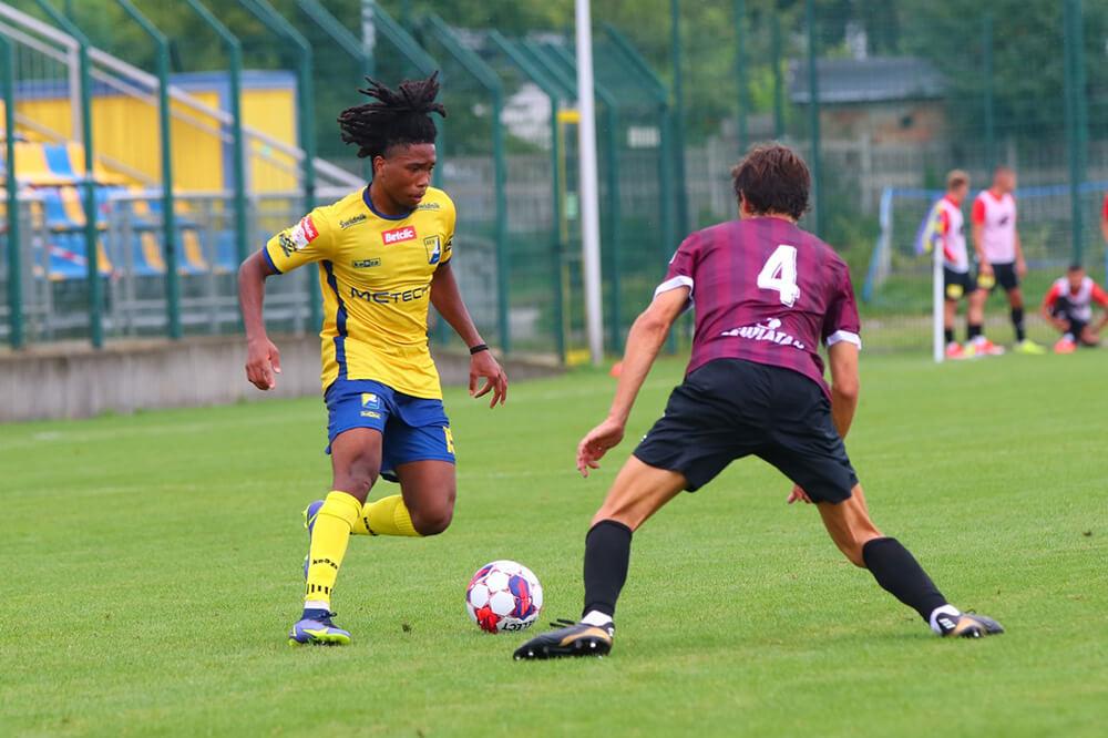 Dave Djalme Assuncao (z lewej) wrócił do Polski i będzie grał w Avii Świdnik (fot. Avia Świdnik)