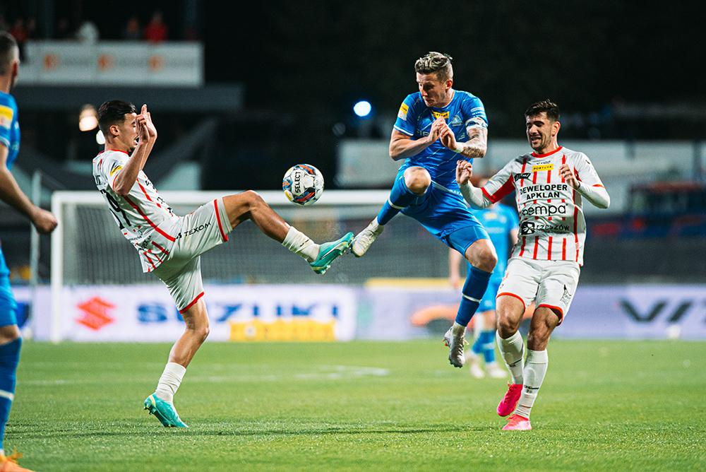 Derby Rzeszowa pomiędzy Stalą Rzeszów a Resovią już dziś. Relacja na żywo (fot. Robert Skalski)