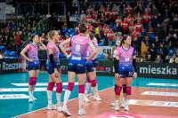 Za wysokie progi na „rysicowe” nogi. Developres nie dał rady tureckiemu Eczacibasi