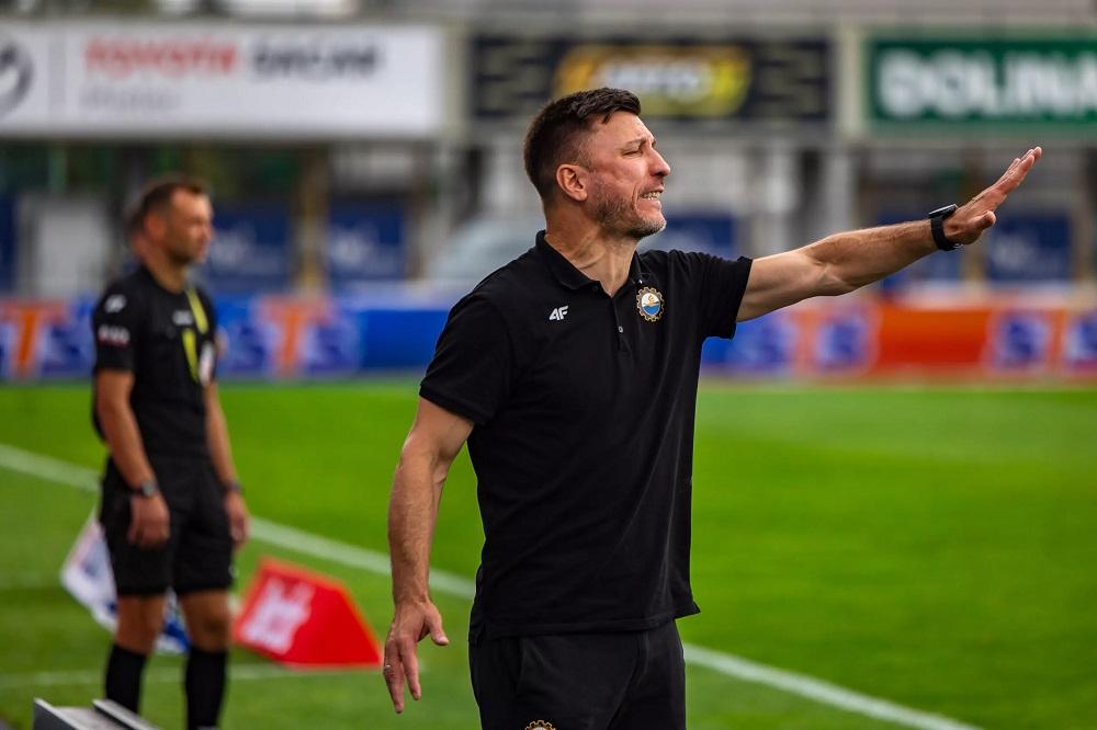 Ivan Djurdjević nie był zadowolony po meczu z Wieczystą Kraków. (fot. Stal Mielec)