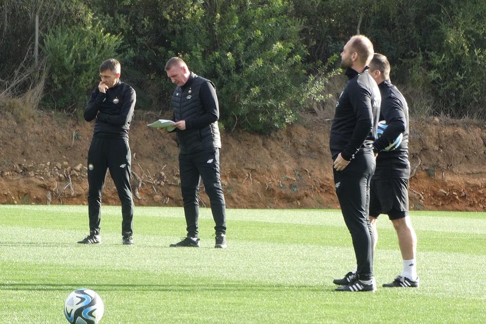 Kamil Kiereś wraz z całym sztabek szkoleniowym. (fot. własne)