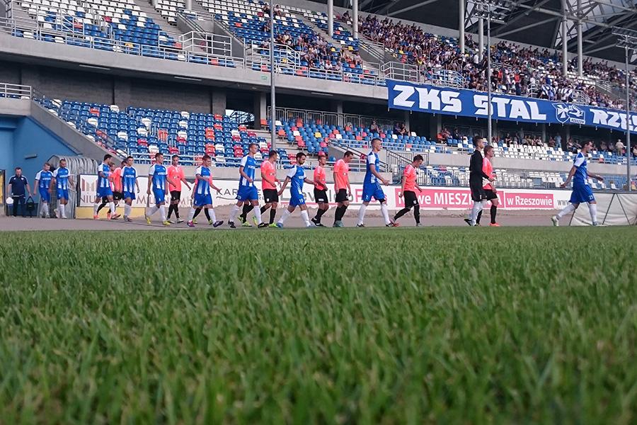 Relacje LIVE z meczów III ligi gr. IV.