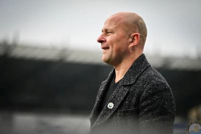 Na zdjęciu Janusz Niedźwiedź, trener Stali Mielec (fot. FKS Stal Mielec)