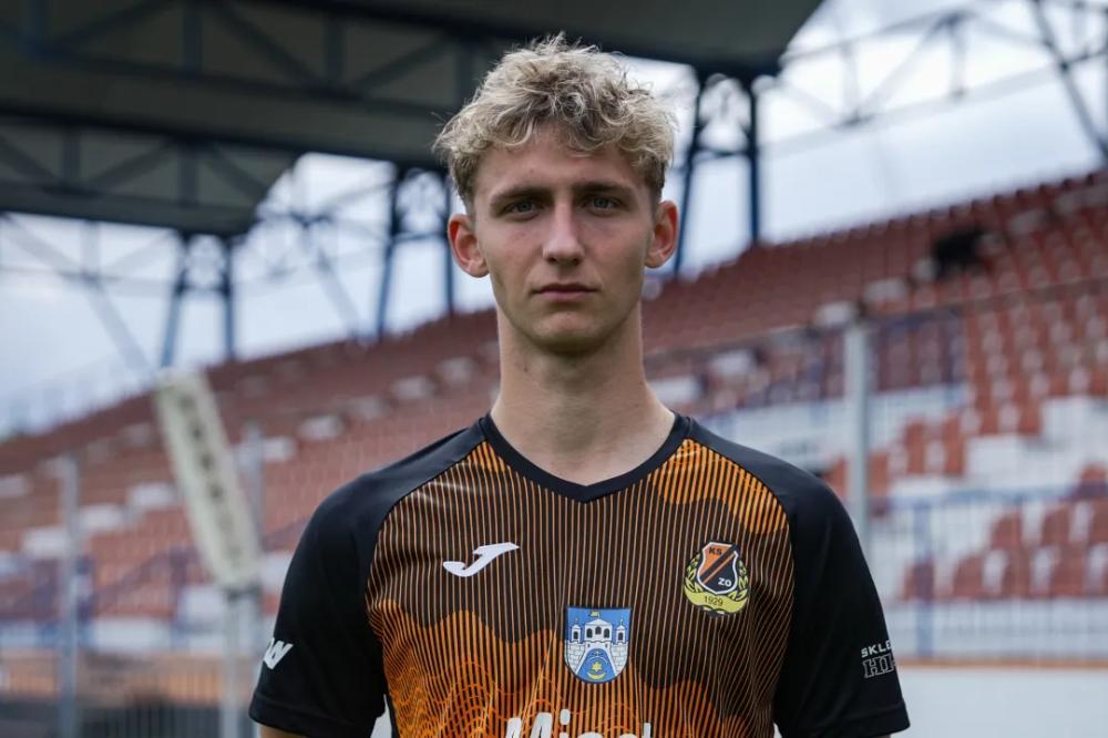 Eryk Marcinkowski wypożyczony do KSZO Ostrowiec Świętokrzyski (fot. KSZO Ostrowiec Świętokrzyski)