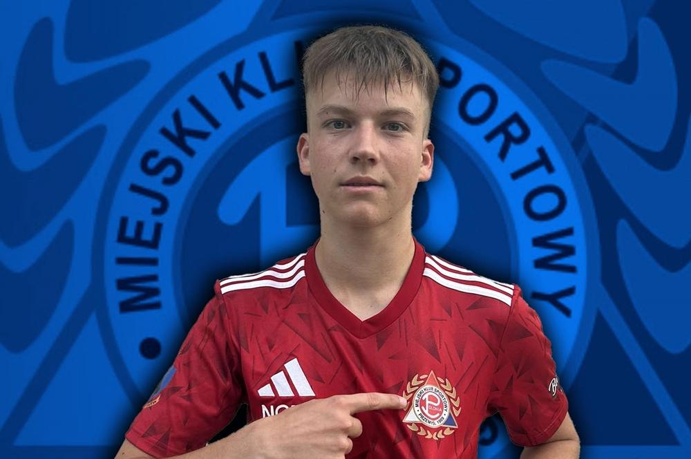 Szymon Gierlach nowym zawodnikiem Polonii Przemyśl.(fot. Polonia Przemyśl)