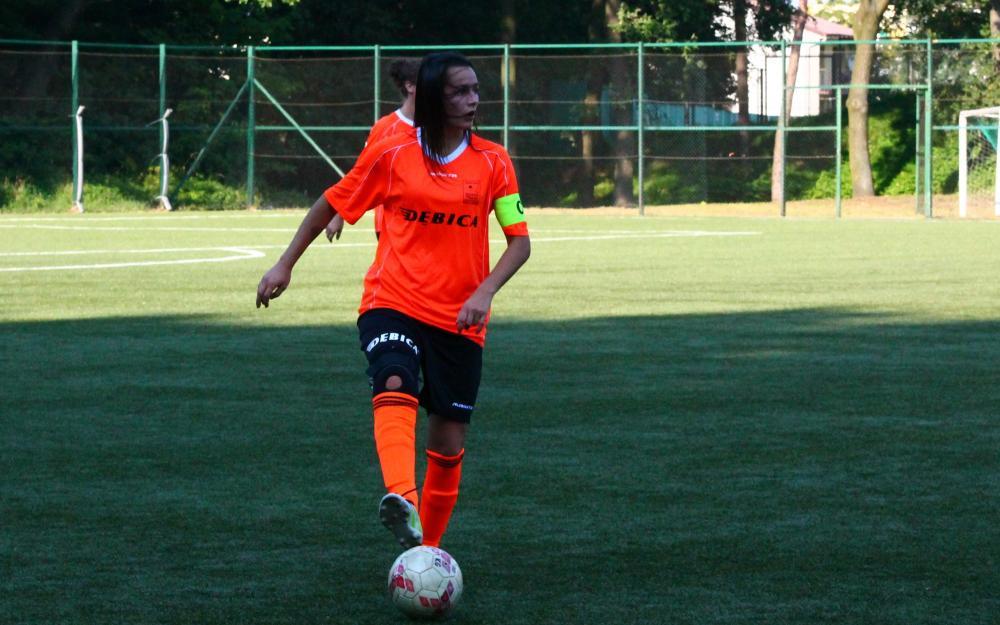 Klaudia Gil z DAP-u Dębica otworzyła wynik w starciu z Victorią Gaj (fot. facebook.com / DAP Girls)