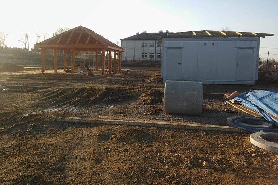  Prace przy stadionie w Będziemyślu (fot. facebook Grodu Będziemyśl)