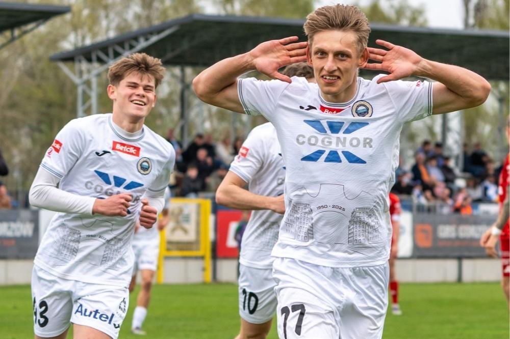 Transmisja meczu Hutnik Kraków - Chojniczanka Chojnice, 25.04.2026 (fot. facebook.com/KSHutnik)