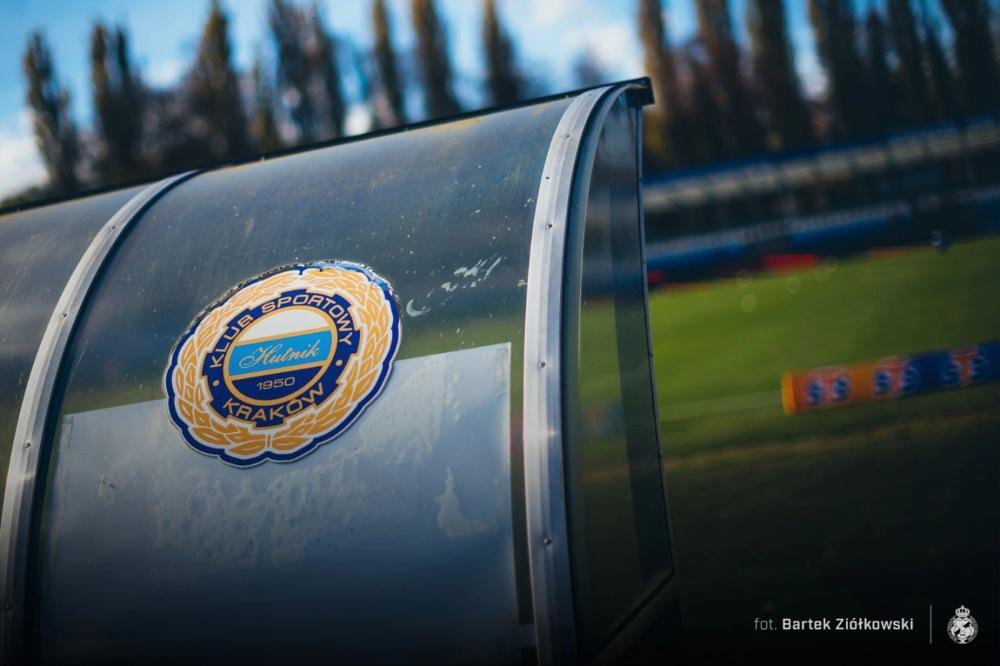 Hutnik Kraków został ukarany przez Komisję Dyscyplinarną PZPN za wydarzenia na meczu z Wisłą Kraków (fot. Bartek Ziółkowski)