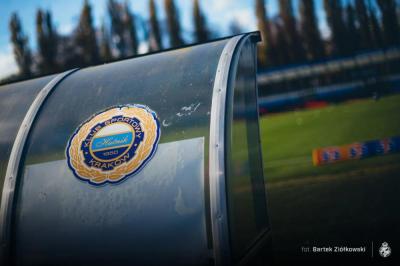 Hutnik Kraków został ukarany przez Komisję Dyscyplinarną PZPN za wydarzenia na meczu z Wisłą Kraków (fot. Bartek Ziółkowski)