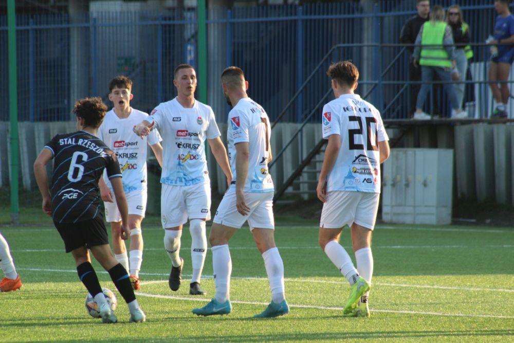 Igloopol Dębica zwycięski z Błękitnymi Ropczyce (fot. Igloopol Dębica)