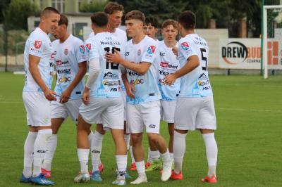 Igloopol Dębica wygrał z KS-em Wiązownica 4-3 (fot. facebook.com/igloopol.debica.oficjalny / archiwum)