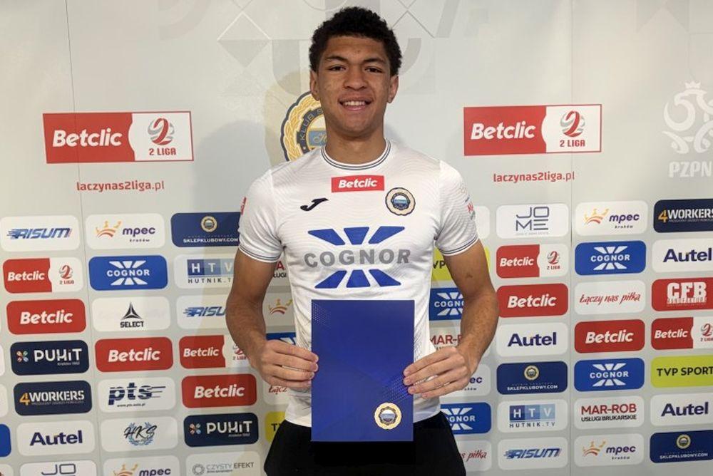 Adam Basse nowym piłkarzem Hutnika Kraków (fot. Hutnik Kraków)