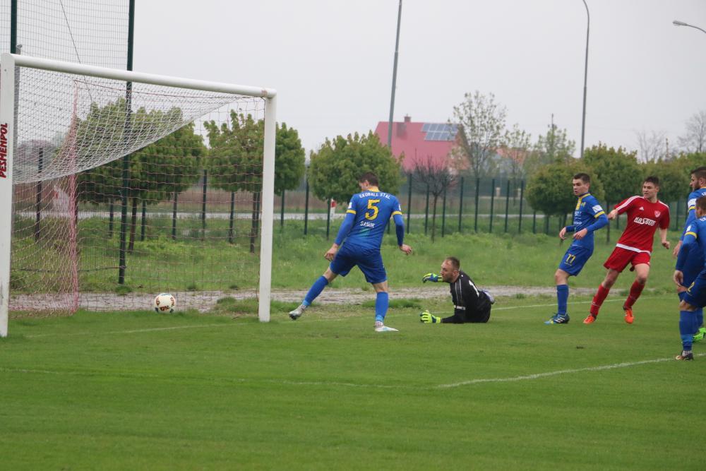 KS Wiązownica zremisowała z Ekoball Stalą Sanok (fot. Natalia Styś )