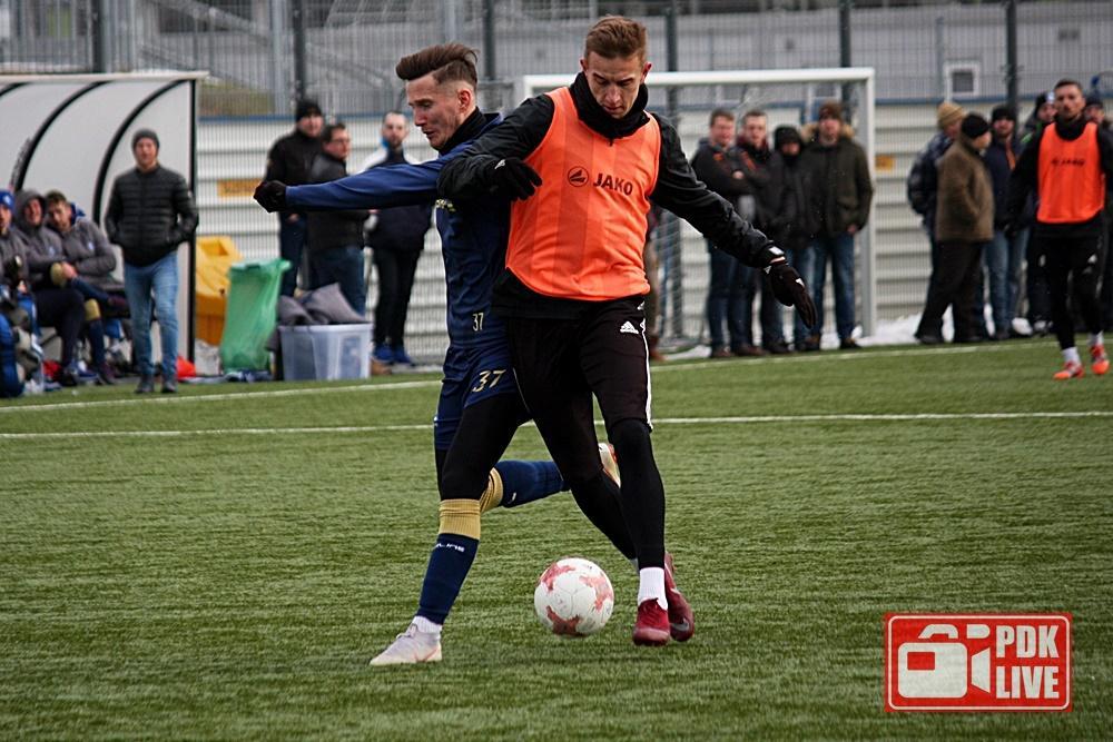 Andrzej Trubeha (przy piłce) ma za sobą udany okres przygotowawczy (fot. Radosław Kuśmierz)