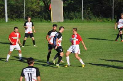ZDJĘCIA: Iskra Jawornik Polski - Wisłok Strzyżów 0-1