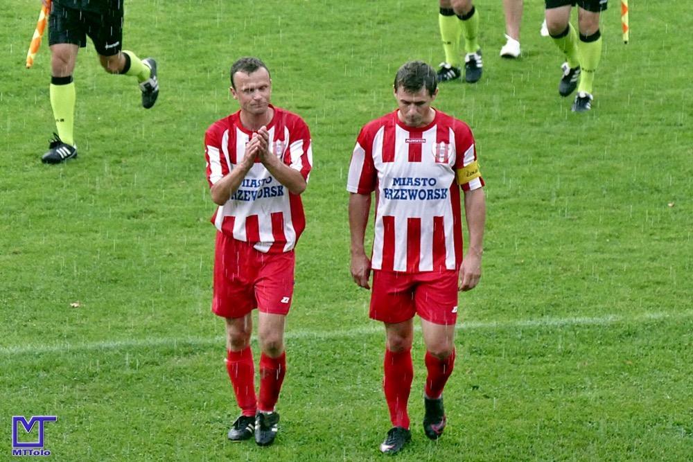 Orzeł urwał punkt grając w dziesiątkę (fot. archiwum)