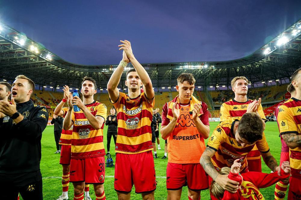 Jagiellonia Białystok rzutem na taśmę zremisowała z Shkendiją Tetowo (fot. Kamil Świrydowicz)