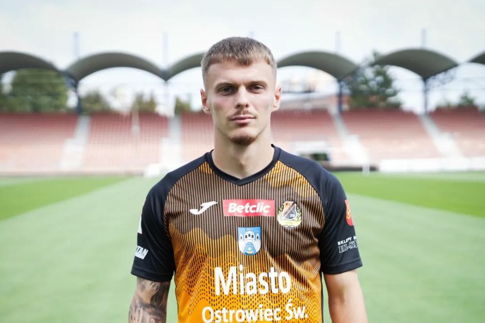 Jakub Górski przeniósł się z Sandecji Nowy Sącz do KSZO Ostrowiec Świętokrzyski (fot. kszo1929.pl)