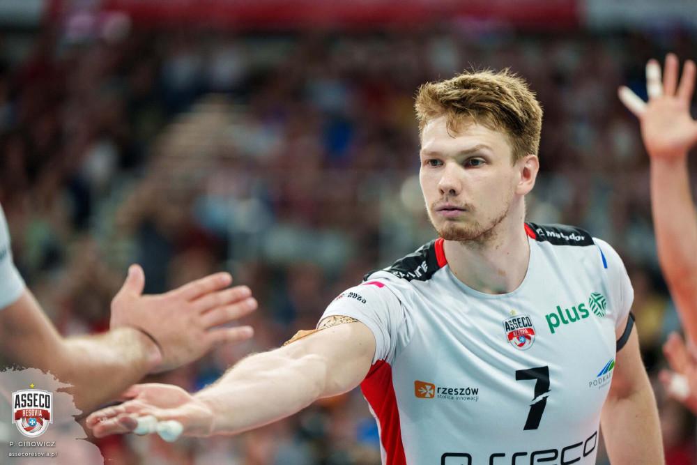 Jakub Kochanowski znalazł się w drużynie sezonu 2022/2023 PlusLigi (fot. P. Gibowicz / assecoresovia.pl)