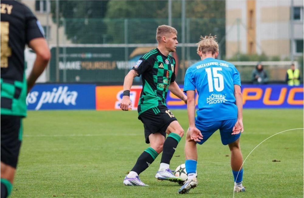 Jakub Svec (z numerem 13) pożegnał się z Hutniczą. Fot. Stal Stalowa Wola/Facebook.