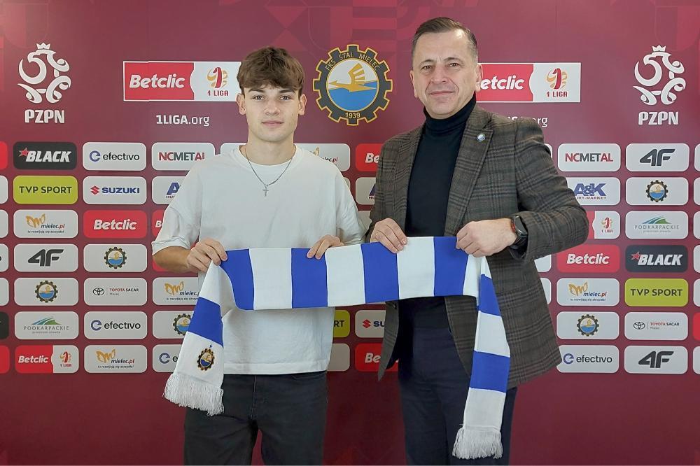 Jakub Kowalski wypożyczony do Stali Mielec (fot. FKS Stal Mielec)