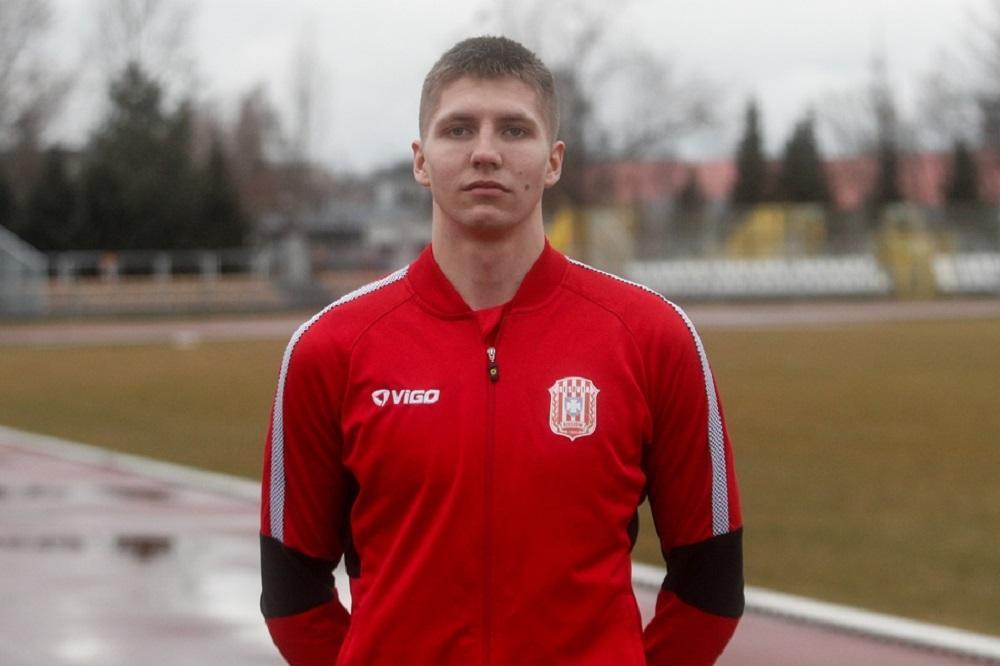 Jakub Persak przejdzie testy w Sokole Sieniawa (fot. cwks-resovia.pl)