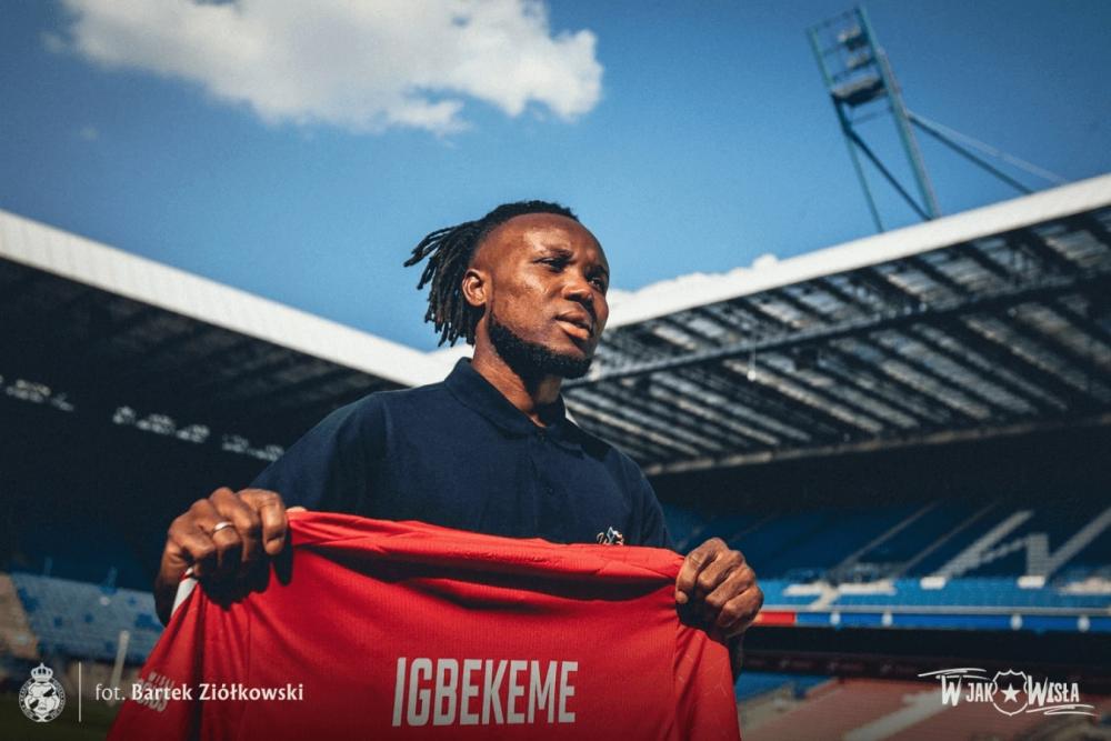James Igbekeme ponownie zotał zawodnikiem Wisły Kraków (fot. Bartosz Ziółkowski / wislakrakow.com)
