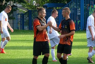 KSZO Ostrowiec wygrał w Jarosławiu 3-2 (fot. facebook.com/klub100jks)