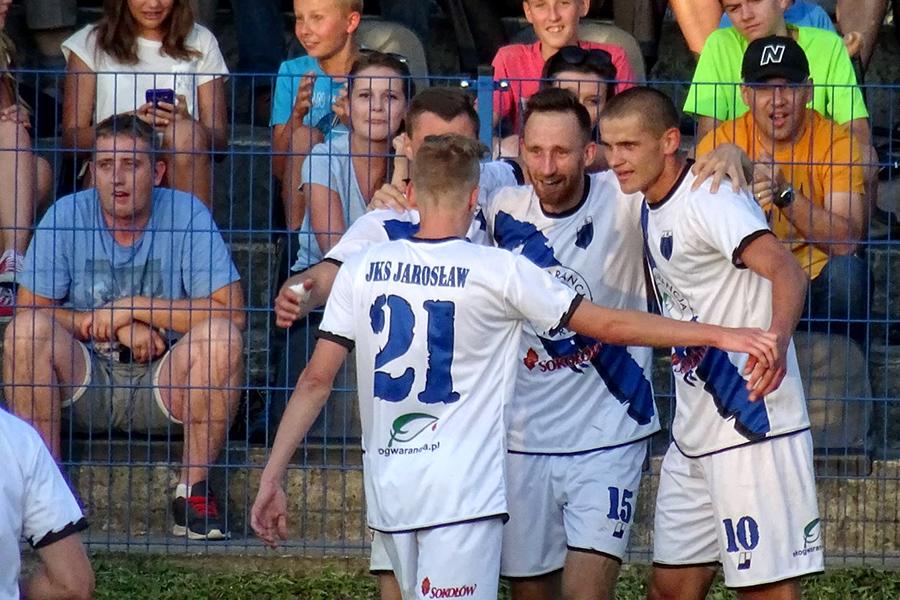 fot. facebook.com/klub100jks