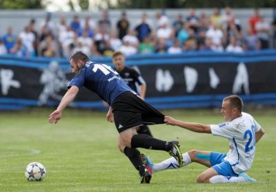 JKS Jarosław zanotował ważne zwycięstwo. Dwie bramki Pawła Oziębło