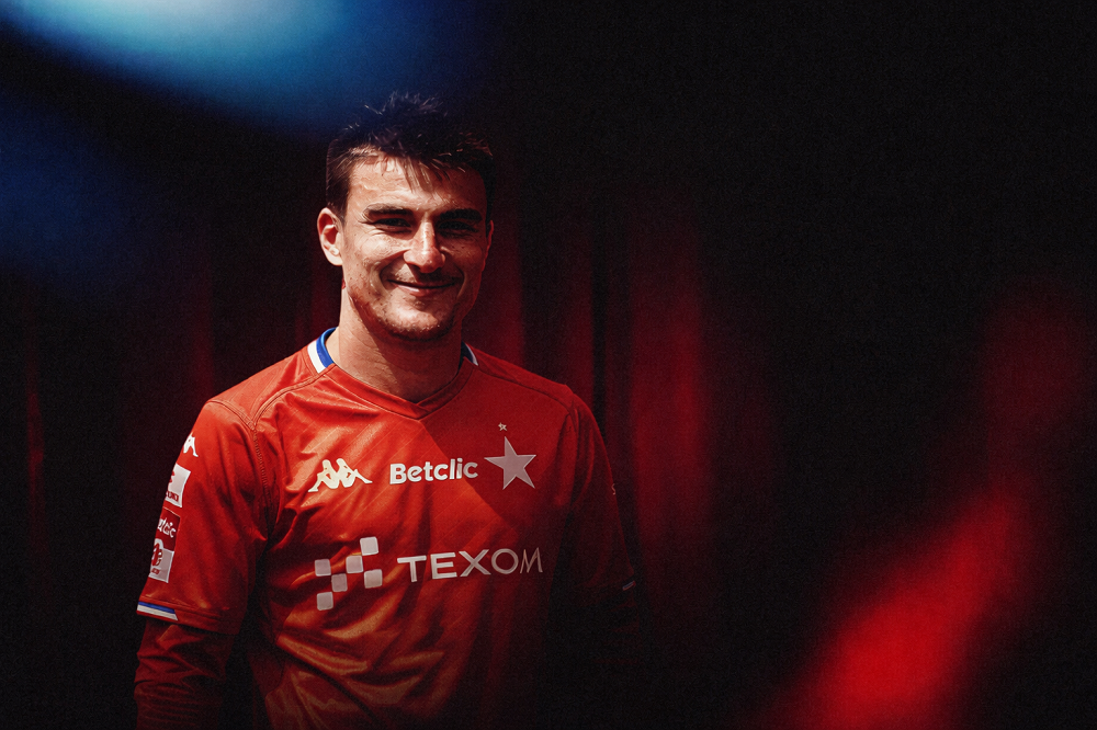 Jordi Sanchez został zawodnikiem Wisły Kraków! (fot. Wisła Kraków)